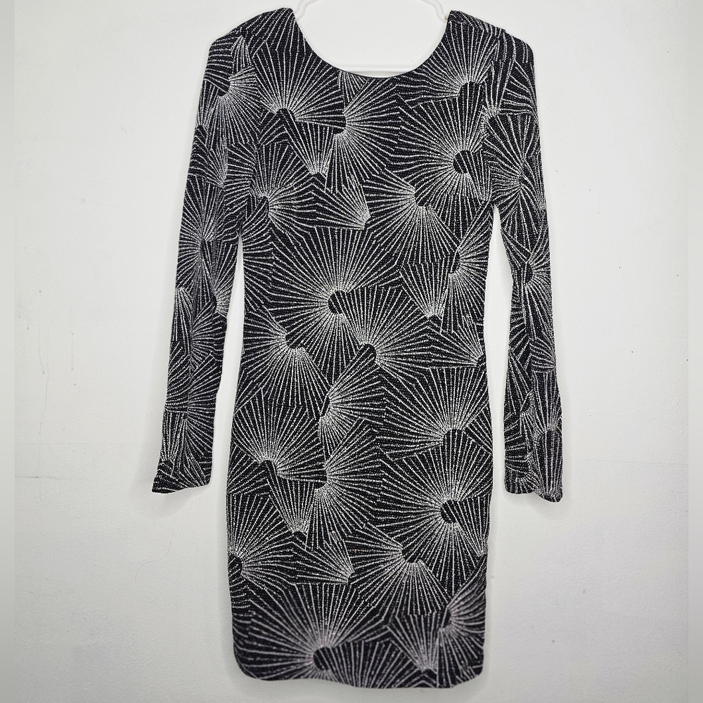 Charlotte Russe Black and White Geometric Long Sleeve Dress